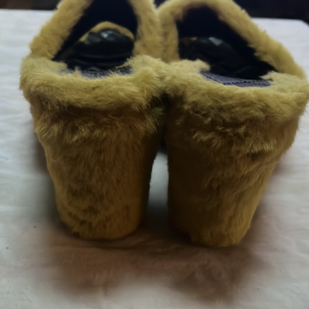 FLUFFY SANDALS - Picture 4 of 5